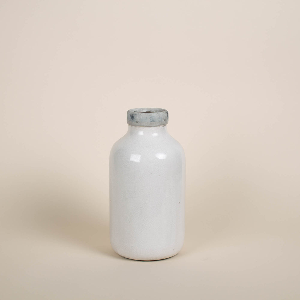 White Lipped Jar Medium
