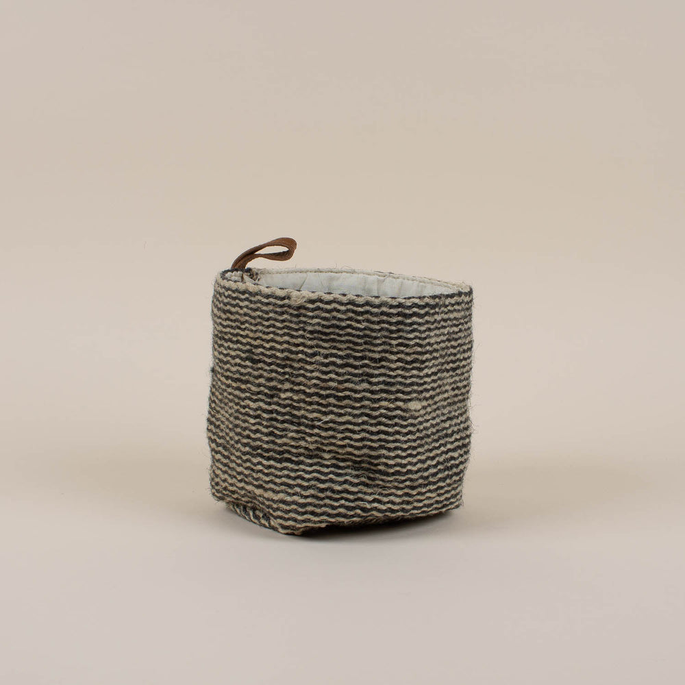 Jute Wall Basket - Large