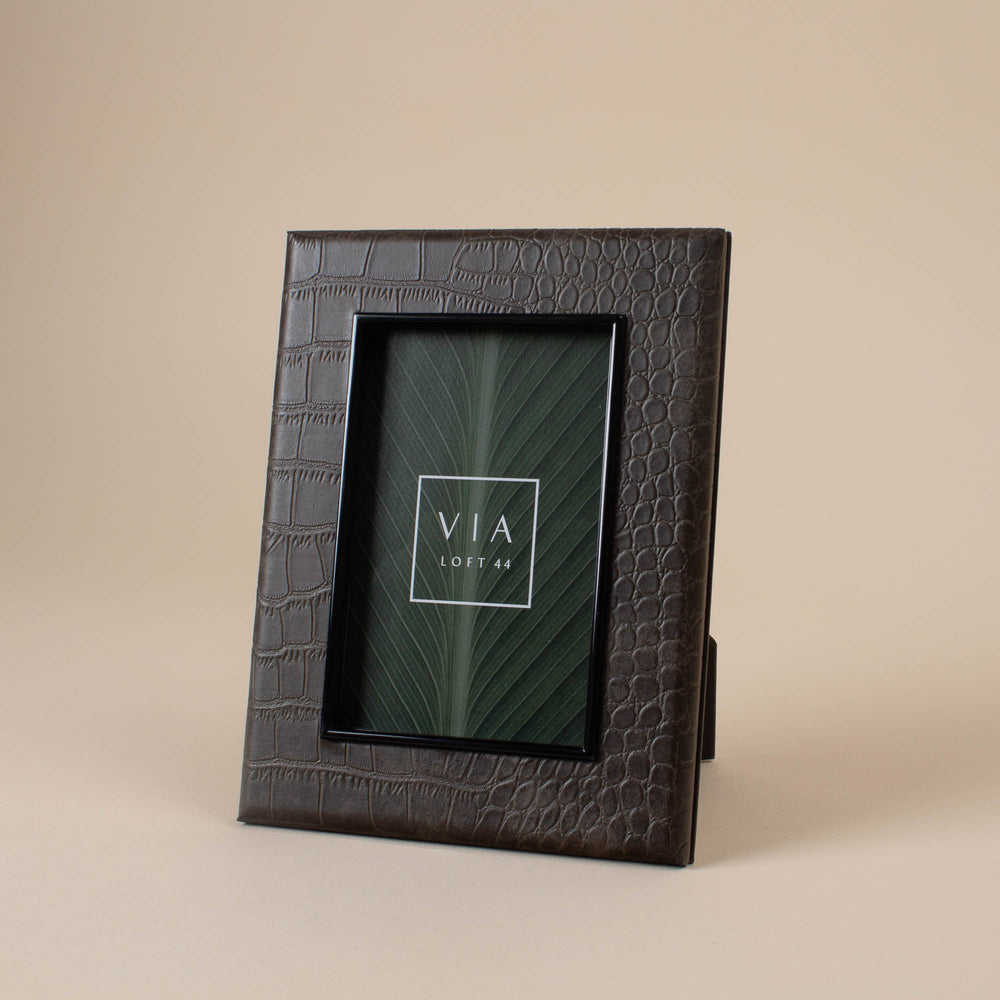 
                  
                    Faux Croc Brown Frame - 4x6
                  
                